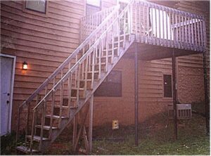 Standard deck with stairs